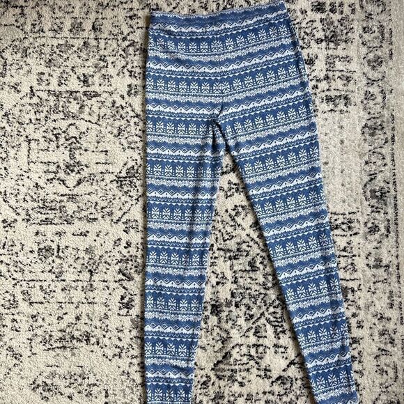 Large Hollister Leggings - Picture 2 of 6